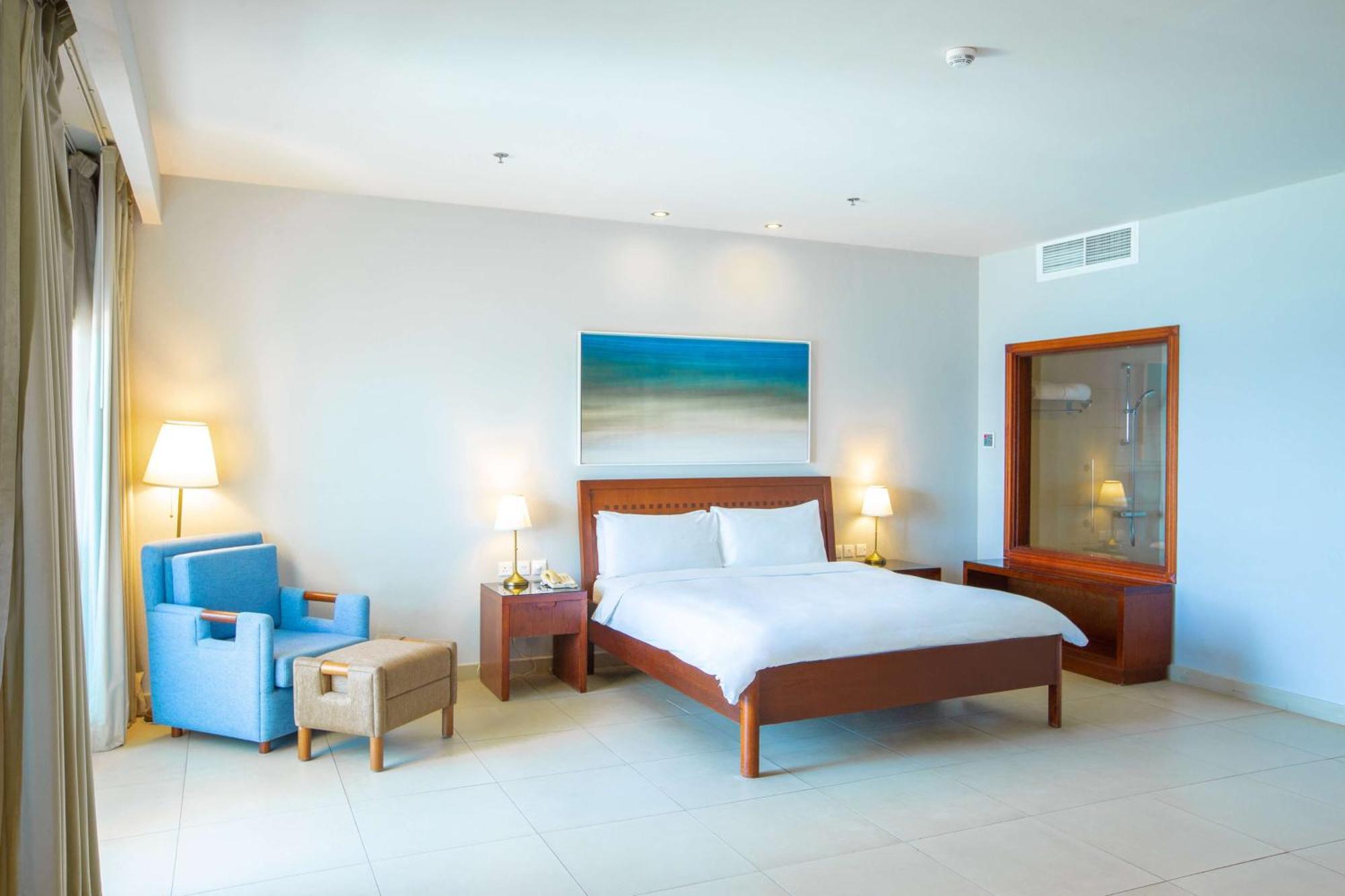 Radisson Blu Resort, Fujairah Ngoại thất bức ảnh A bedroom at the resort